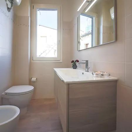 - Unita Balcony Флоренция